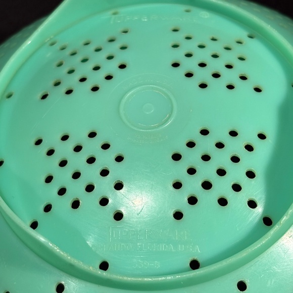 Vintage TUPPERWARE Jadite Green Round Colander Strainer Bowl #339-8 - Picture 2 of 5